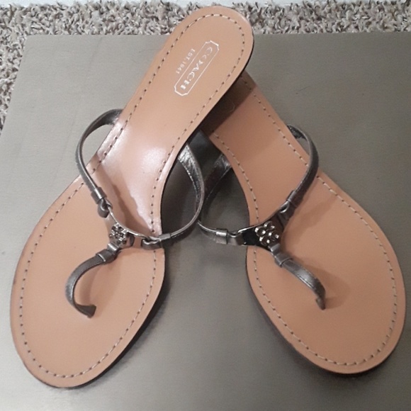 Coach Wedge - Picture 2 of 7